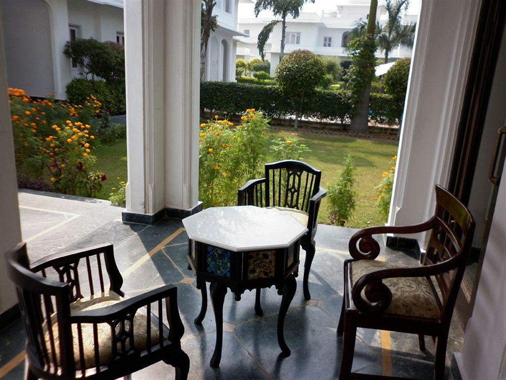 Hotel Abhay Palace Ghaziabad Exteriör bild