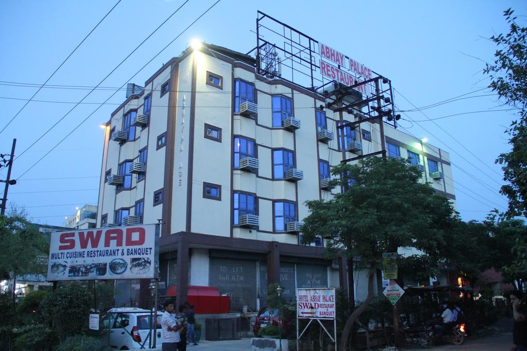 Hotel Abhay Palace Ghaziabad Exteriör bild